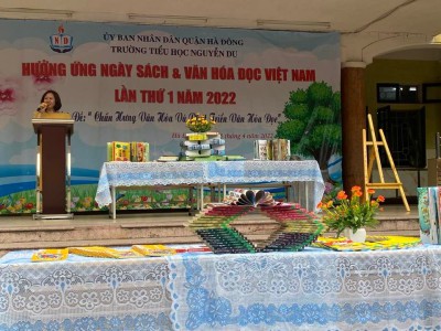 Trường tiểu học Nguyễn Du tổ chức "Ngày hội đọc sách"