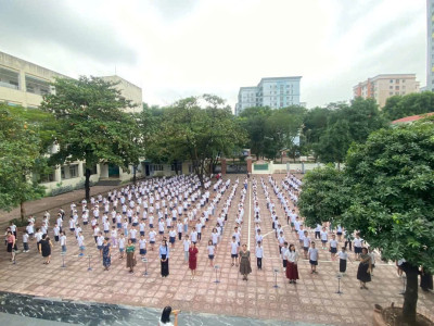 Sinh hoạt tập thể đầu giờ